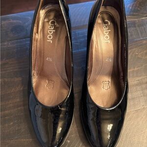 Gabor Women's Shiny Black Heels